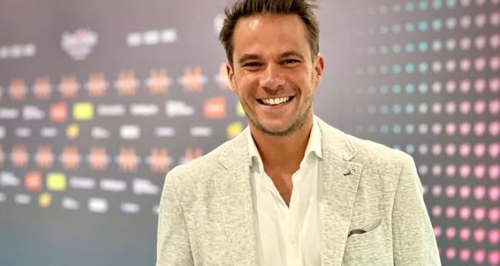 Wie is de partner van Aran Bade