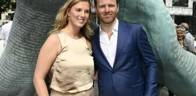 Wie is de partner van Kelly de Vries