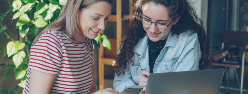 Hoe vrouwen digitale ruimtes op hun eigen voorwaarden gebruiken