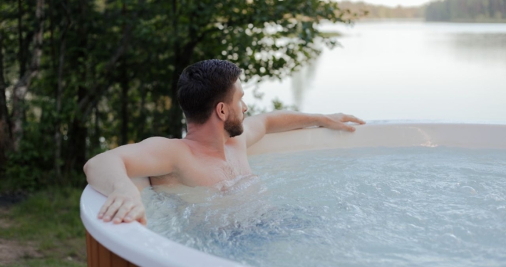 Zo maak je van je tuin een wellnessplek met de juiste hottub