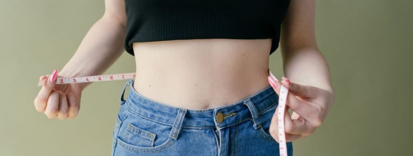 Hoeveel calorieën per dag heeft een vrouw nodig om af te vallen?